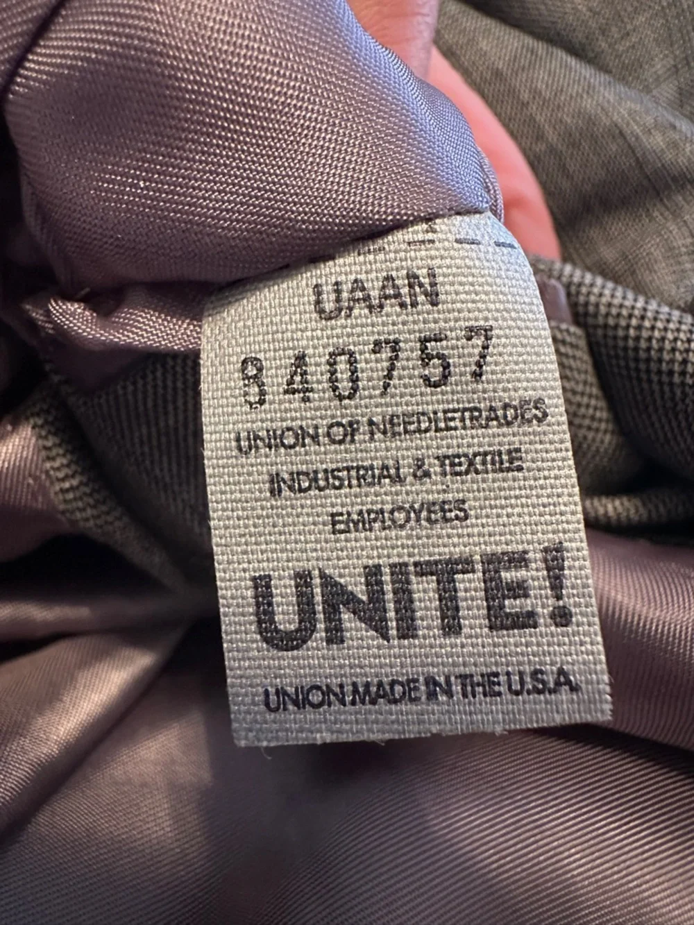 Hart Schaffner Marx Men's Light Gray Two-Button Suit Jacket - Picture 13 of 16